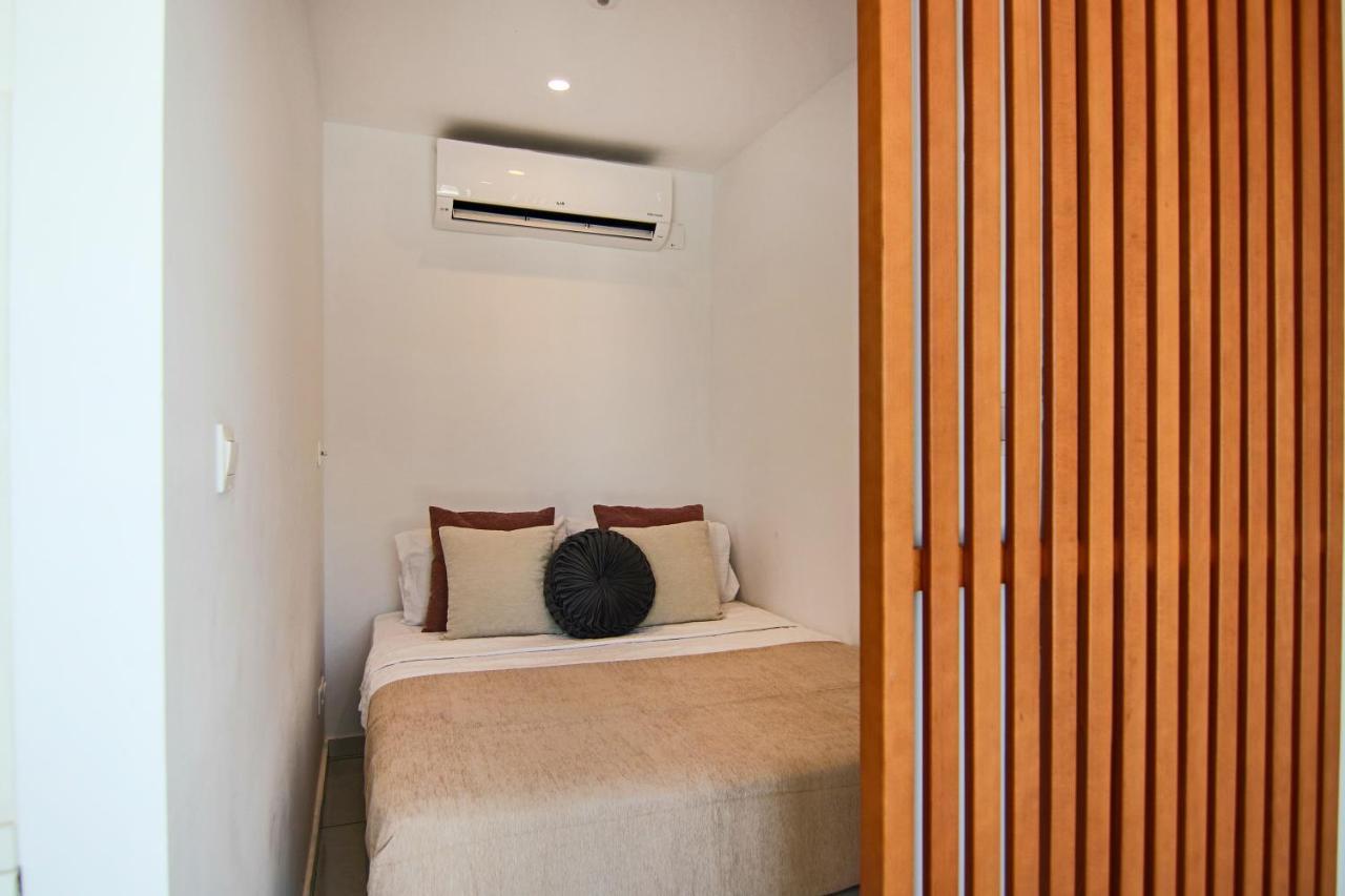 Ferienwohnung Phaedrus Living - Seaside Luxury Flat Harbour 105 Paphos Exterior foto