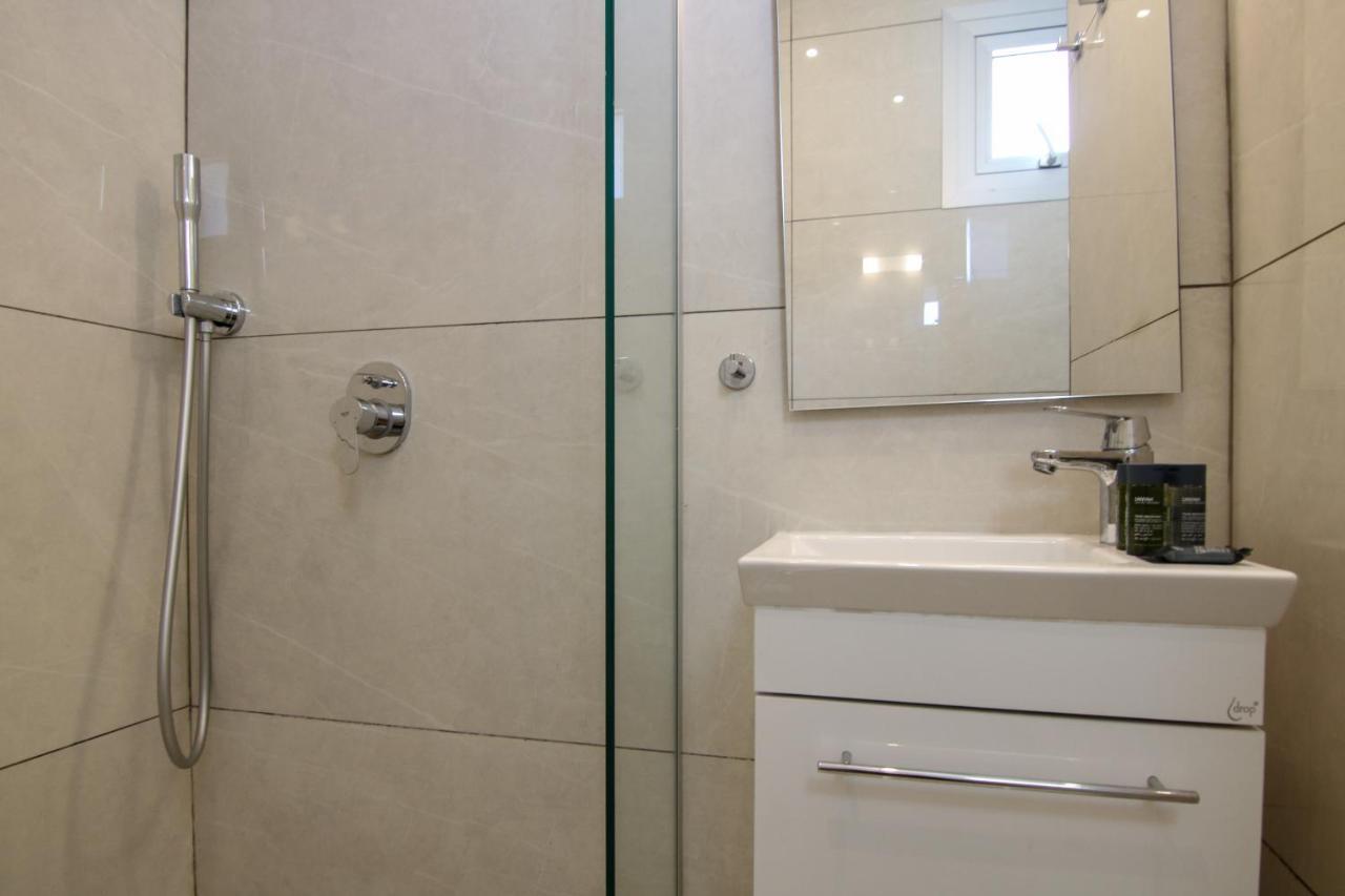 Ferienwohnung Phaedrus Living - Seaside Luxury Flat Harbour 105 Paphos Exterior foto